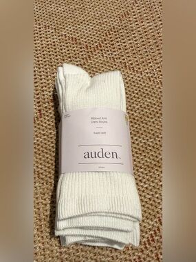 New Auden Women's Ribbed Knit Crew Socks - White - 4 Pairs - Shoe Size 4-10